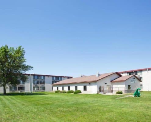 GuestHouse-Inn-Suites-495x400